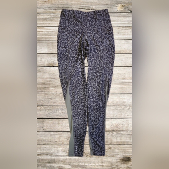 Old Navy Active Green and Gray Patterned Run Leggings Women Small - Picture 1 of 7